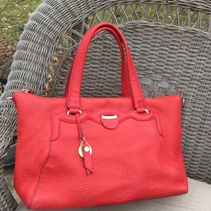 T Tahari pebble leather 2 outside pockets 3 inside